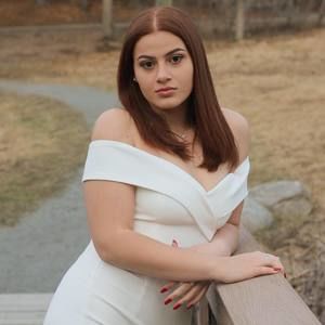 Meet your Posher, Suzanne